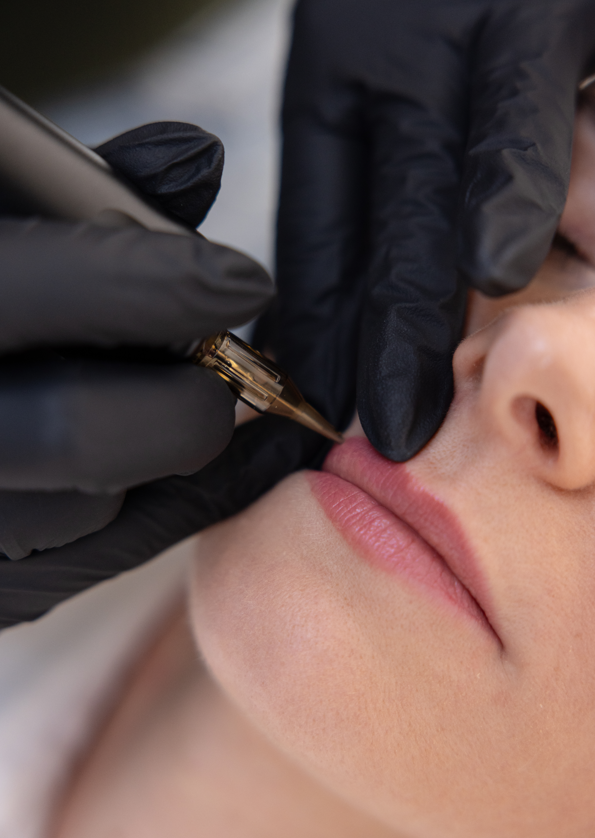 PMU lippen aanbrengen — permanente lip make-up bij SAAR in Zeist en Utrecht